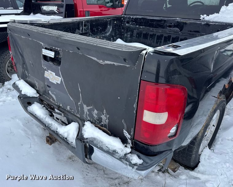 image for item EN0761 2008 Chevrolet Silverado 1500 Crew Cab pickup truck