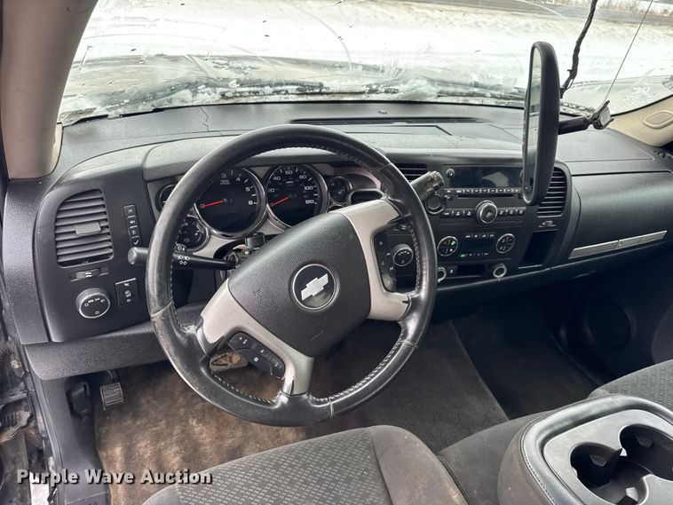 image for item EN0761 2008 Chevrolet Silverado 1500 Crew Cab pickup truck