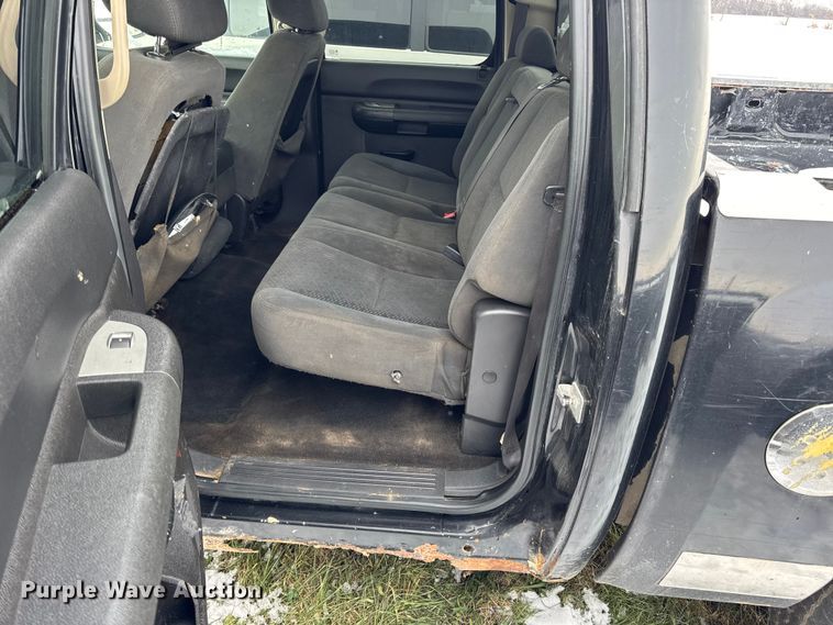 image for item EN0761 2008 Chevrolet Silverado 1500 Crew Cab pickup truck