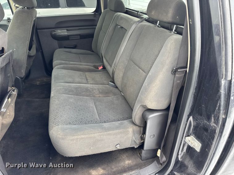 image for item EN0761 2008 Chevrolet Silverado 1500 Crew Cab pickup truck