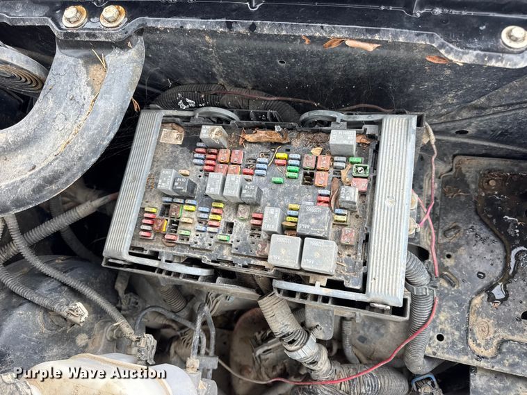 image for item EN0761 2008 Chevrolet Silverado 1500 Crew Cab pickup truck