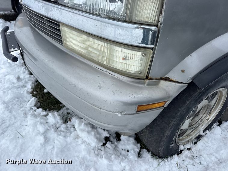 image for item EN0762 1997 Chevrolet Astro van