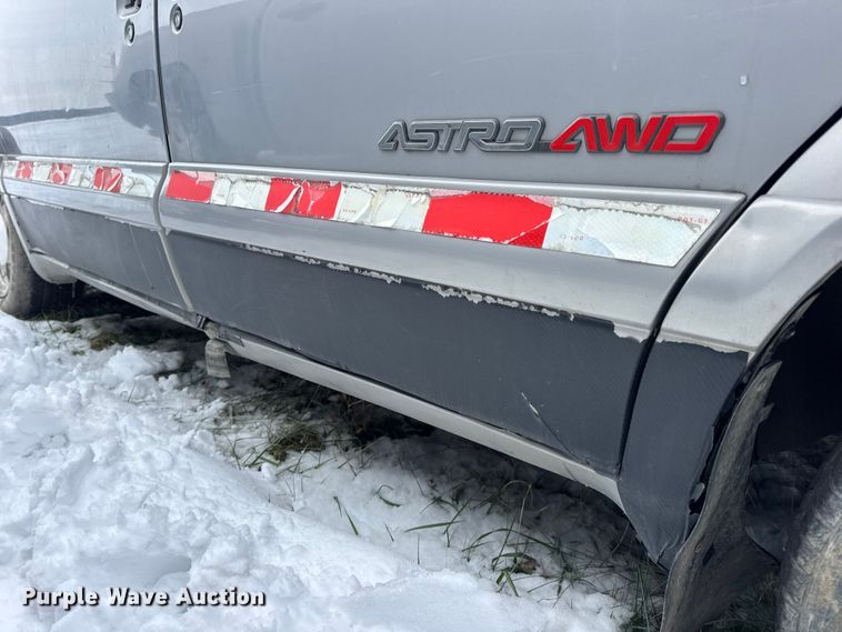 image for item EN0762 1997 Chevrolet Astro van