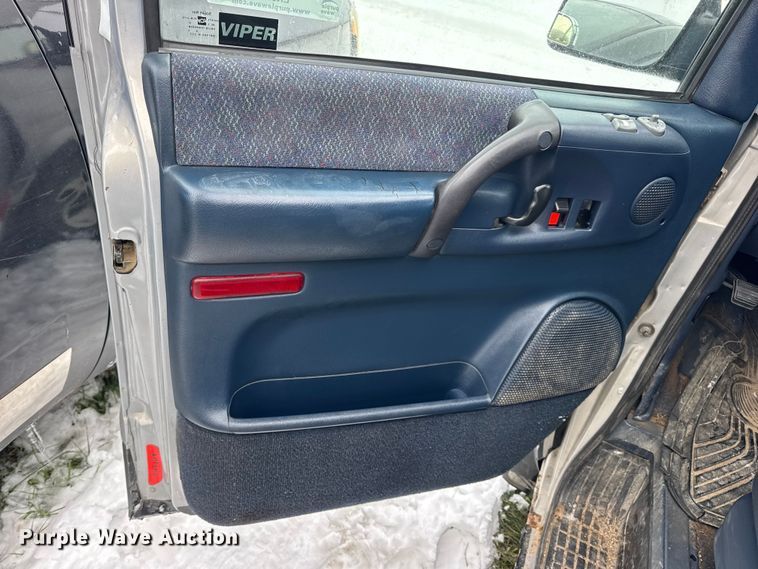 image for item EN0762 1997 Chevrolet Astro van