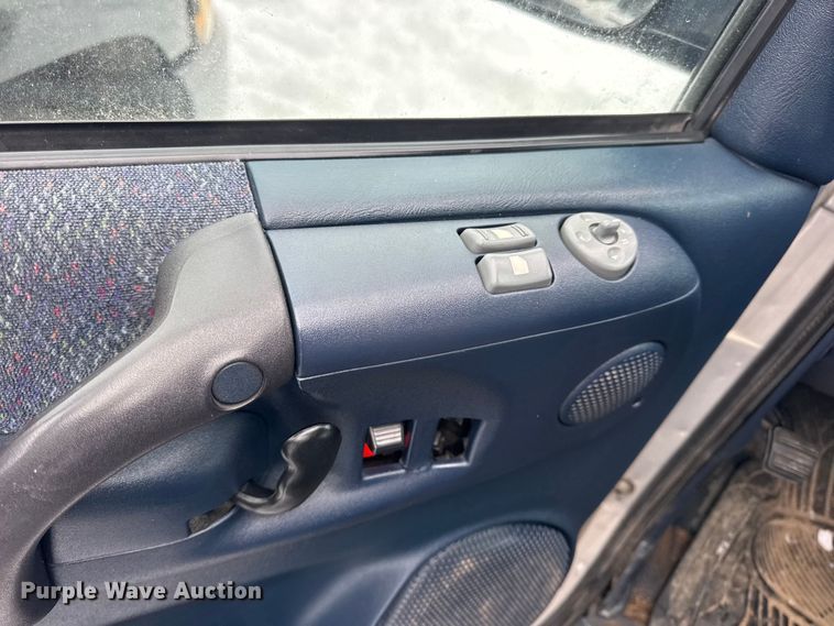 image for item EN0762 1997 Chevrolet Astro van