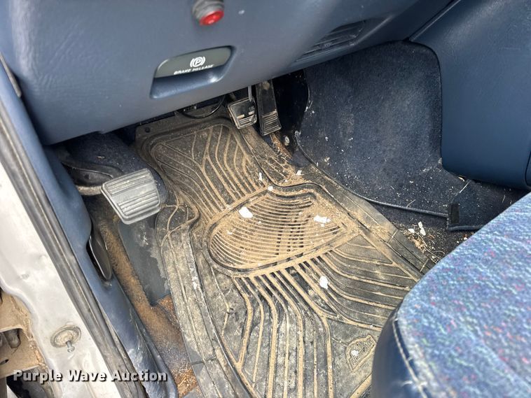 image for item EN0762 1997 Chevrolet Astro van