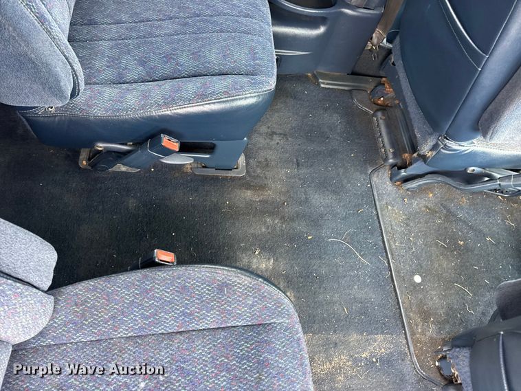 image for item EN0762 1997 Chevrolet Astro van