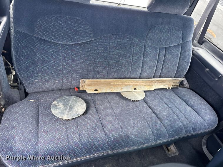 image for item EN0762 1997 Chevrolet Astro van