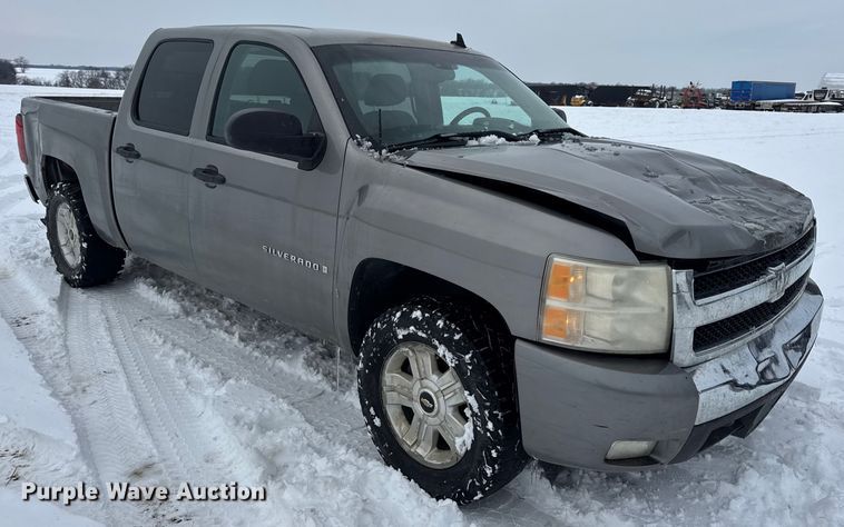 image for item EN0763 2008 Chevrolet Silverado 1500 Crew Cab pickup truck
