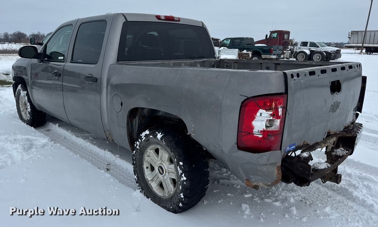image for item EN0763 2008 Chevrolet Silverado 1500 Crew Cab pickup truck