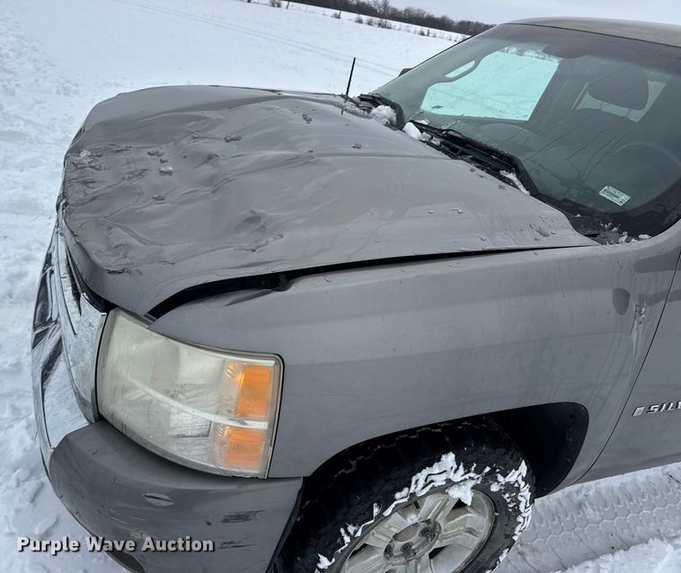 image for item EN0763 2008 Chevrolet Silverado 1500 Crew Cab pickup truck