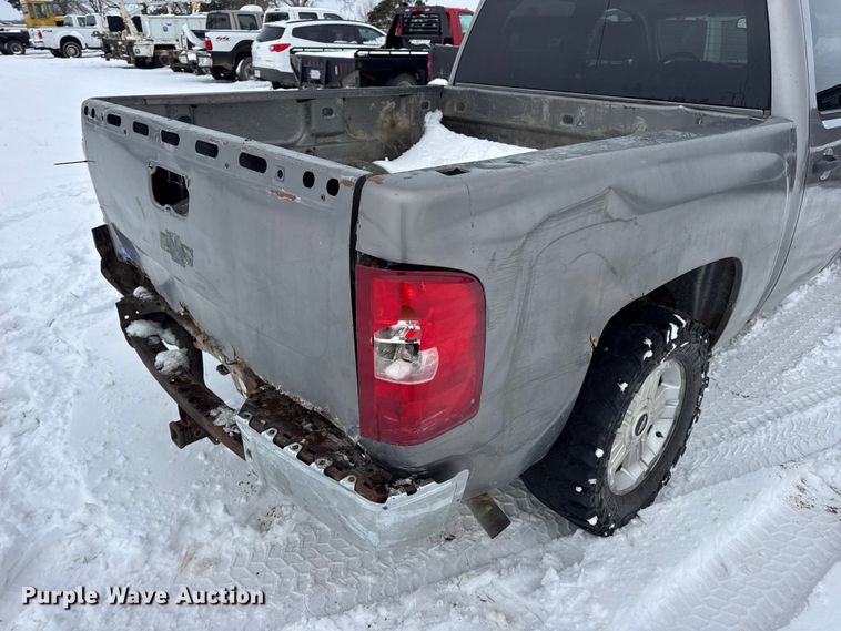 image for item EN0763 2008 Chevrolet Silverado 1500 Crew Cab pickup truck