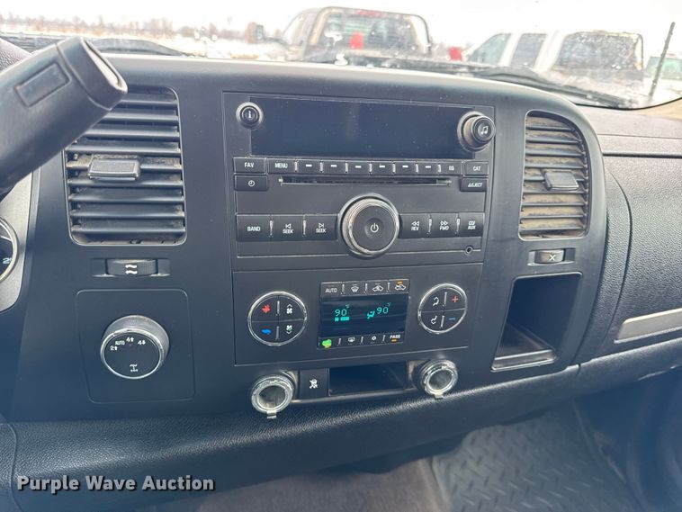 image for item EN0763 2008 Chevrolet Silverado 1500 Crew Cab pickup truck