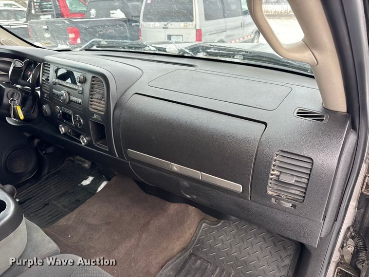 image for item EN0763 2008 Chevrolet Silverado 1500 Crew Cab pickup truck