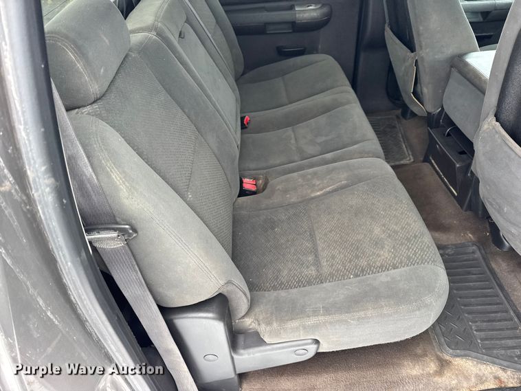 image for item EN0763 2008 Chevrolet Silverado 1500 Crew Cab pickup truck