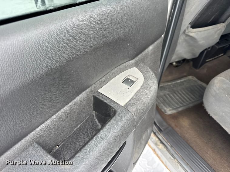 image for item EN0763 2008 Chevrolet Silverado 1500 Crew Cab pickup truck