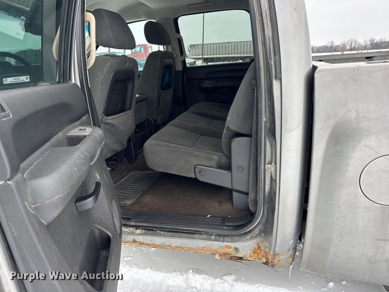 image for item EN0763 2008 Chevrolet Silverado 1500 Crew Cab pickup truck