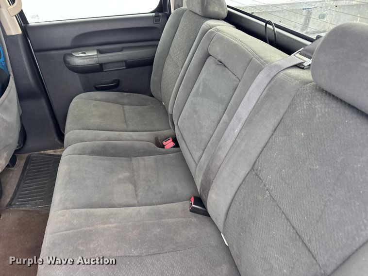 image for item EN0763 2008 Chevrolet Silverado 1500 Crew Cab pickup truck