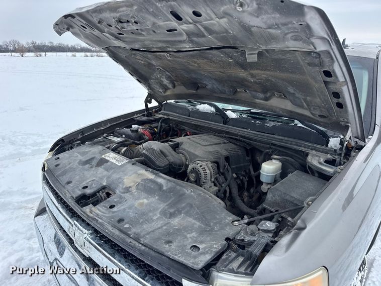 image for item EN0763 2008 Chevrolet Silverado 1500 Crew Cab pickup truck