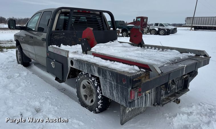 image for item EN0764 2009 Dodge Ram 2500 Quad Cab bale bed pickup truck