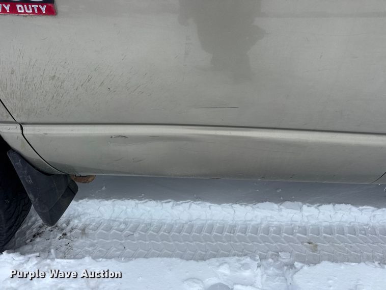 image for item EN0764 2009 Dodge Ram 2500 Quad Cab bale bed pickup truck