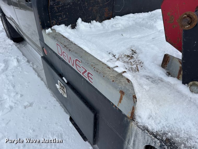 image for item EN0764 2009 Dodge Ram 2500 Quad Cab bale bed pickup truck