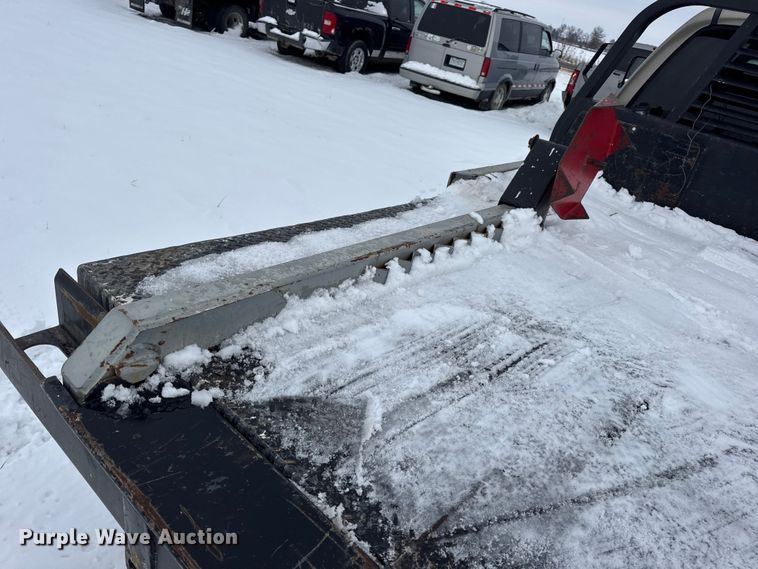 image for item EN0764 2009 Dodge Ram 2500 Quad Cab bale bed pickup truck