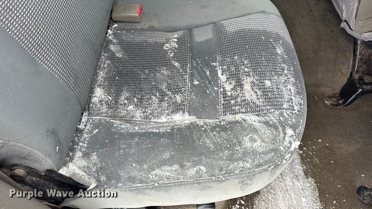 image for item EN0764 2009 Dodge Ram 2500 Quad Cab bale bed pickup truck