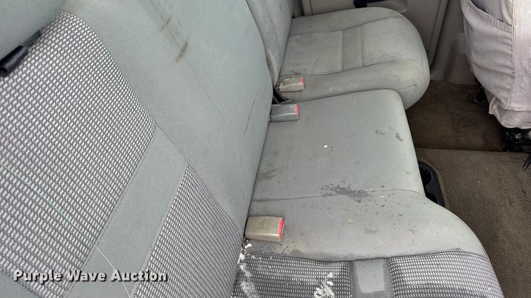 image for item EN0764 2009 Dodge Ram 2500 Quad Cab bale bed pickup truck