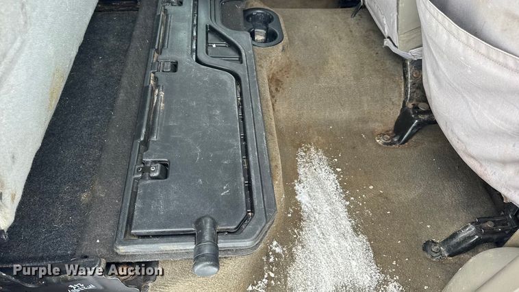 image for item EN0764 2009 Dodge Ram 2500 Quad Cab bale bed pickup truck