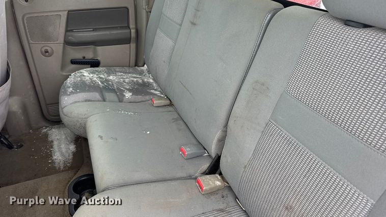 image for item EN0764 2009 Dodge Ram 2500 Quad Cab bale bed pickup truck