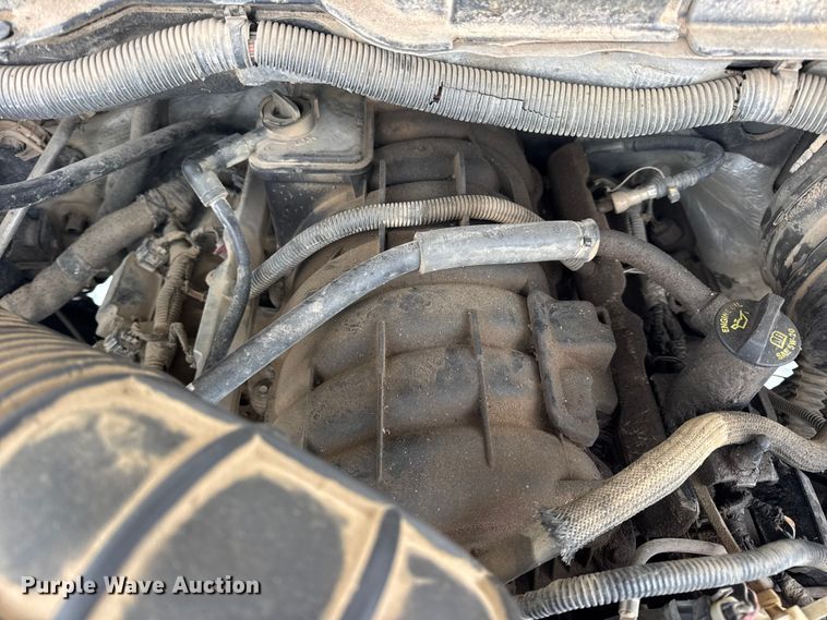 image for item EN0764 2009 Dodge Ram 2500 Quad Cab bale bed pickup truck