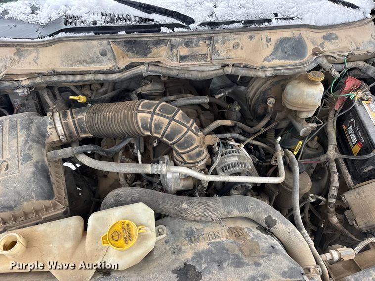 image for item EN0764 2009 Dodge Ram 2500 Quad Cab bale bed pickup truck