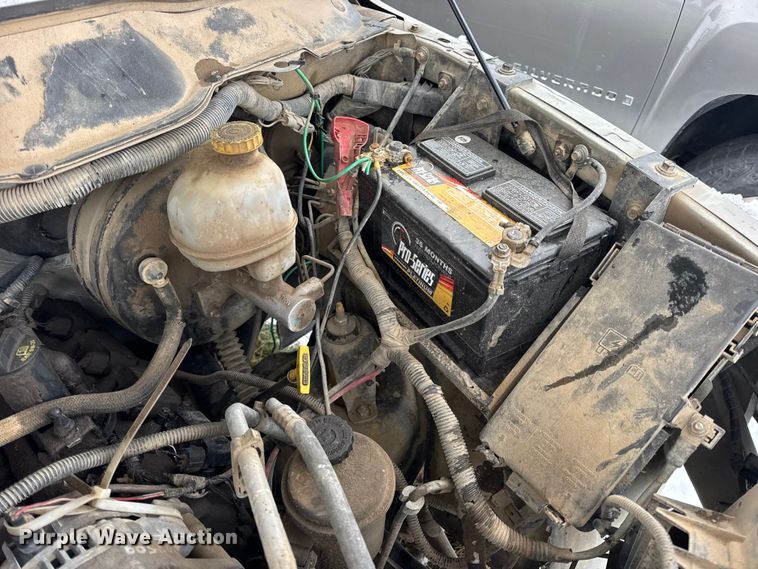 image for item EN0764 2009 Dodge Ram 2500 Quad Cab bale bed pickup truck