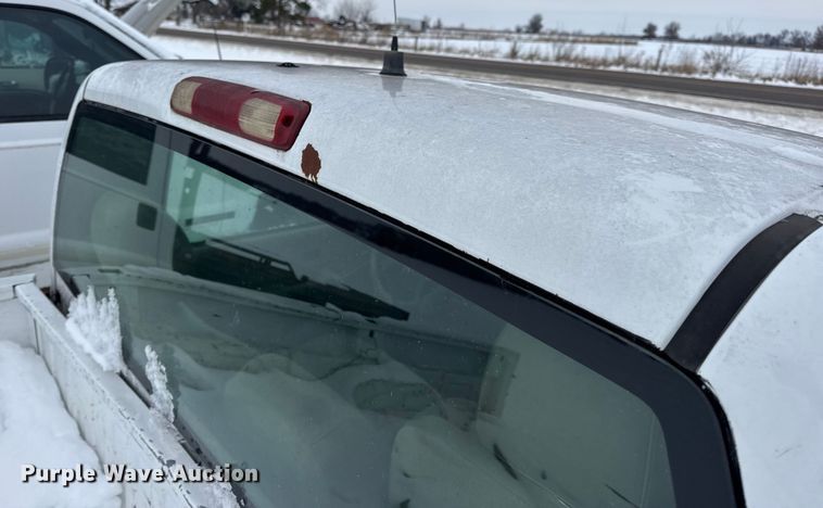 image for item EN0765 2003 Chevrolet Silverado 1500 pickup truck