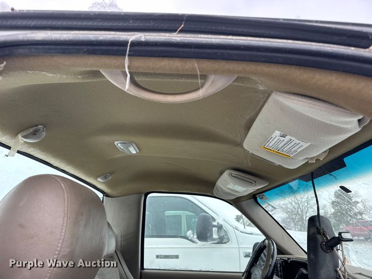 image for item EN0765 2003 Chevrolet Silverado 1500 pickup truck