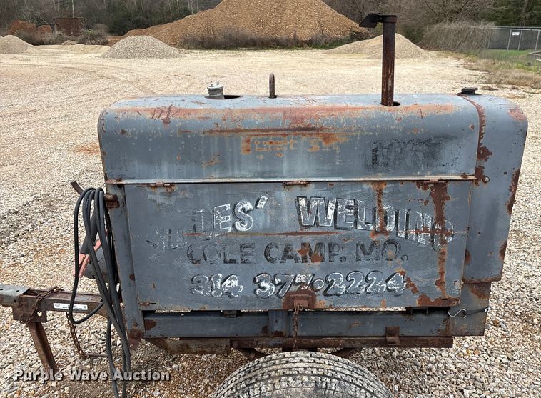 image for item EN5834 Lincoln SA200FT63 welder