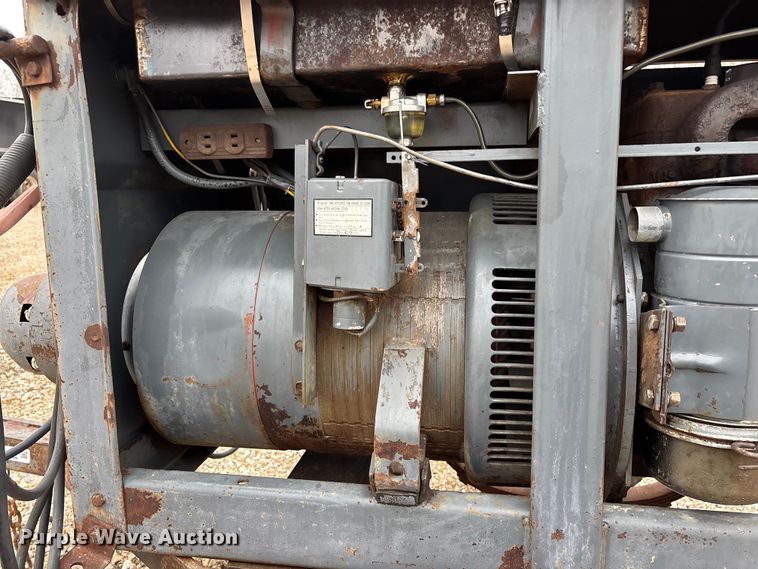 image for item EN5834 Lincoln SA200FT63 welder