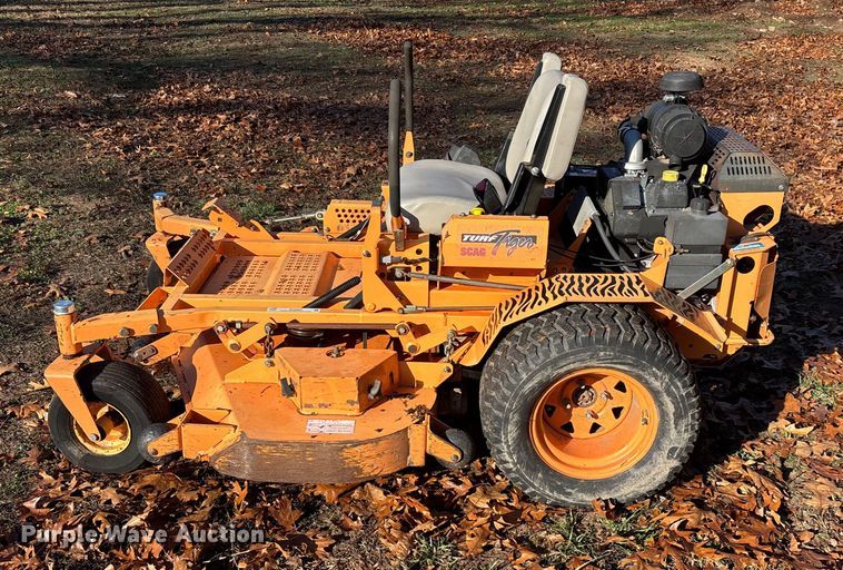 image for item EN5865 Scag Turf Tiger STT61A-27CH ZTR lawn mower