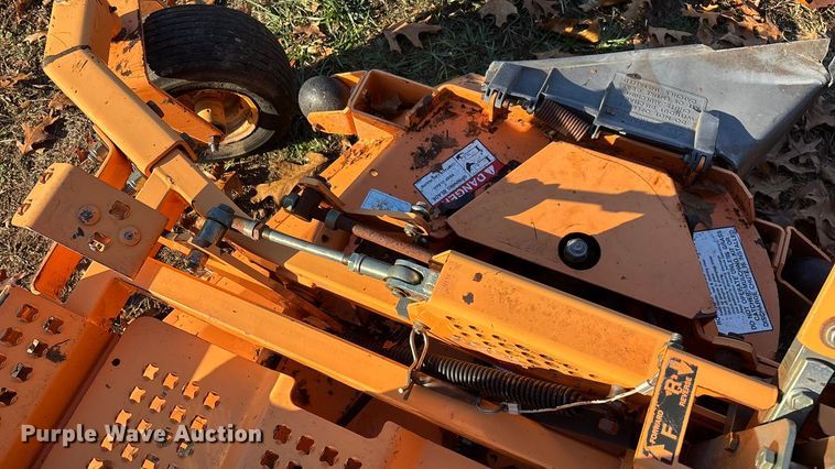 image for item EN5865 Scag Turf Tiger STT61A-27CH ZTR lawn mower