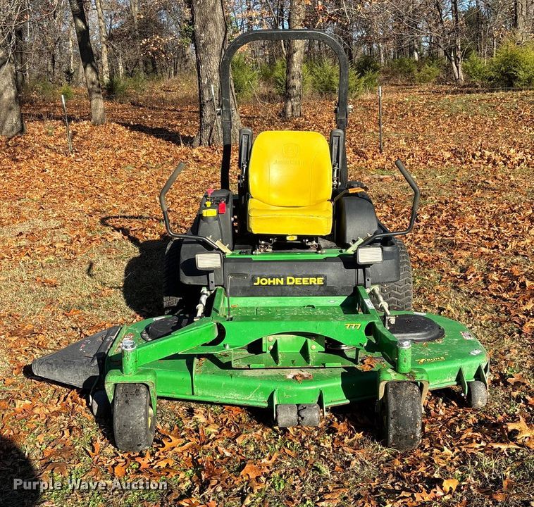 image for item EN5866 2006 John Deere 777 ZTrak ZTR lawn mower
