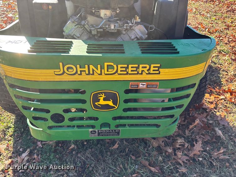 image for item EN5866 2006 John Deere 777 ZTrak ZTR lawn mower