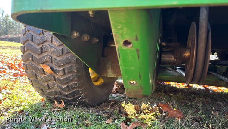 image for item EN5866 2006 John Deere 777 ZTrak ZTR lawn mower