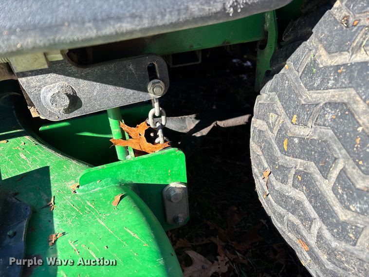 image for item EN5866 2006 John Deere 777 ZTrak ZTR lawn mower