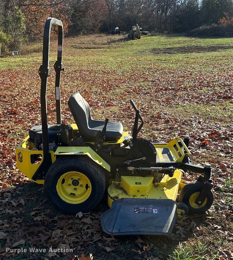 image for item EN5867 Great Dane Chariot GCBR2661S ZTR lawn mower