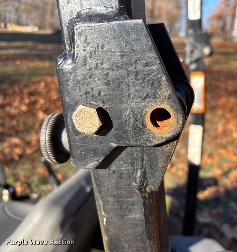 image for item EN5867 Great Dane Chariot GCBR2661S ZTR lawn mower