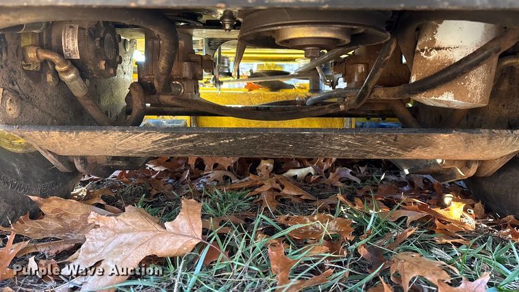 image for item EN5867 Great Dane Chariot GCBR2661S ZTR lawn mower