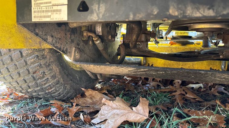 image for item EN5867 Great Dane Chariot GCBR2661S ZTR lawn mower