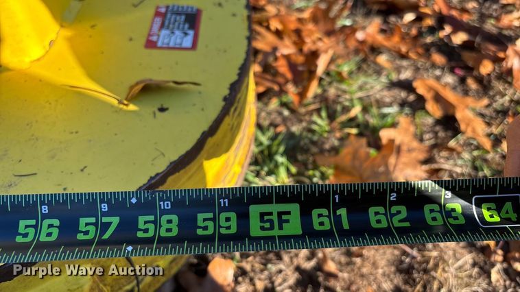 image for item EN5867 Great Dane Chariot GCBR2661S ZTR lawn mower