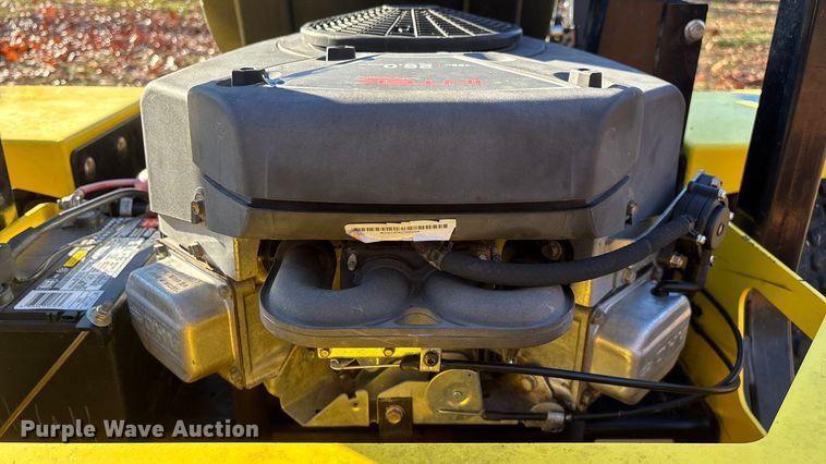 image for item EN5867 Great Dane Chariot GCBR2661S ZTR lawn mower